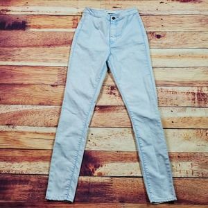 CC - Bull Head High Rise Skinny Jeans Junior's Size 5 Light Wash Stretch